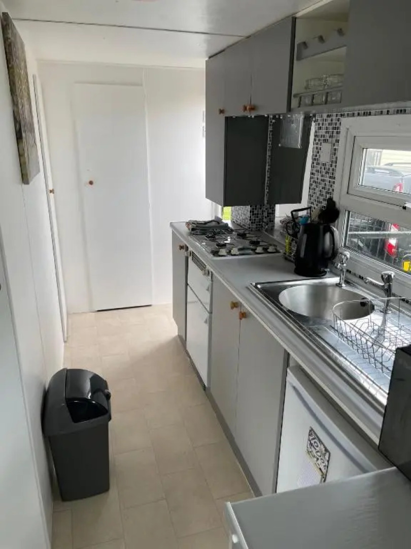 Castaway Retreats 2 E45