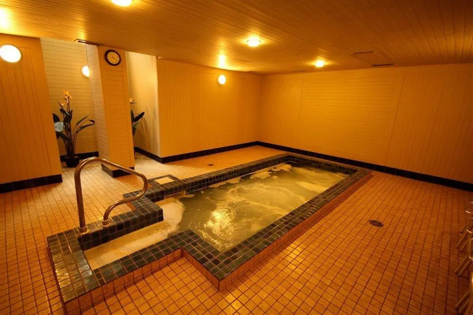 Tunnel Mountain Resort