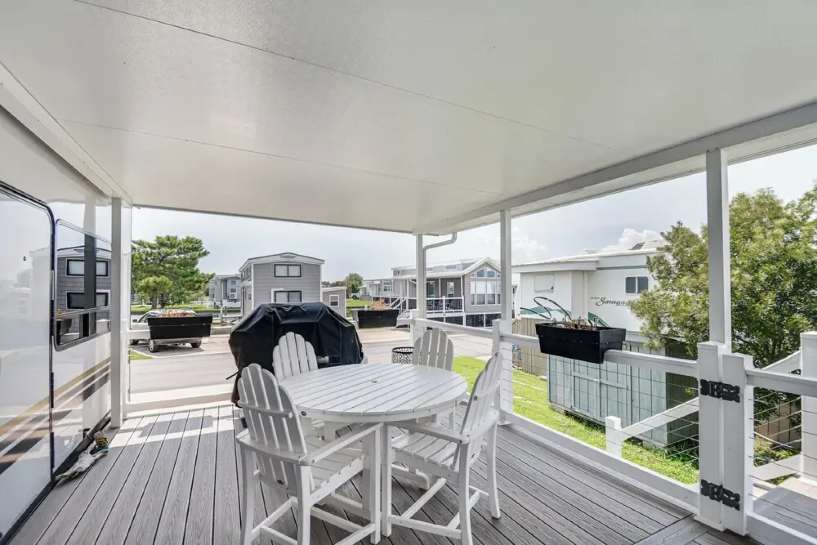 Pools, Boat Ramp & More: Cottage in Virginia Beach