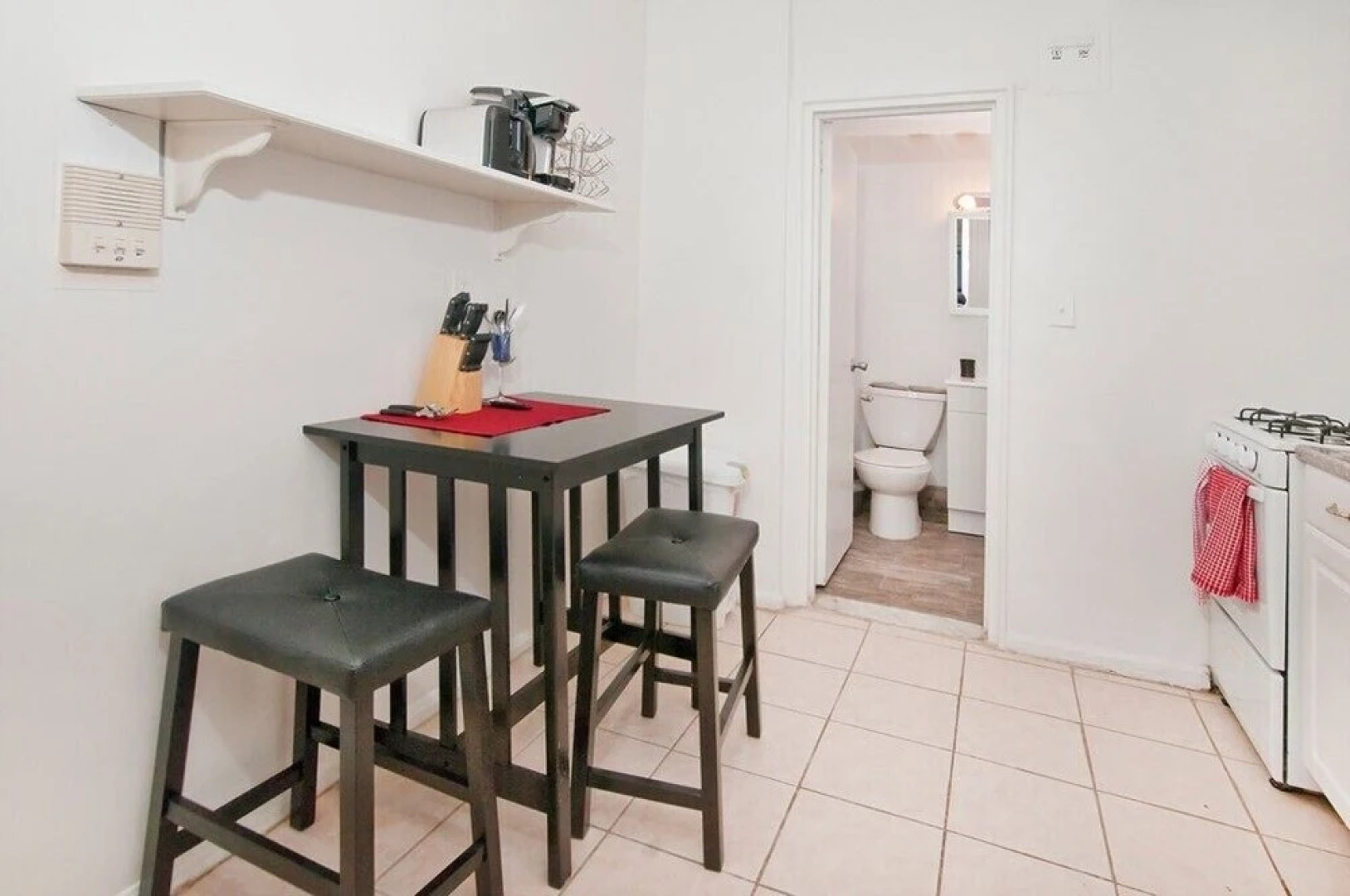 Lovely Studio on Upper East Side