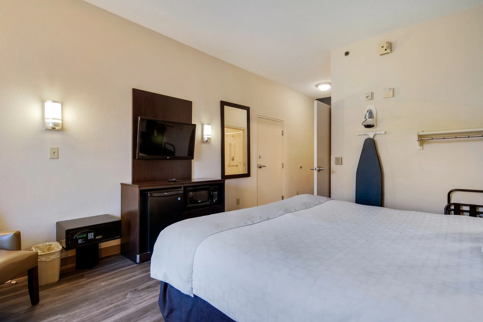 Townhouse Orlando West (ex.Red Roof Inn Orlando West - Ocoee)