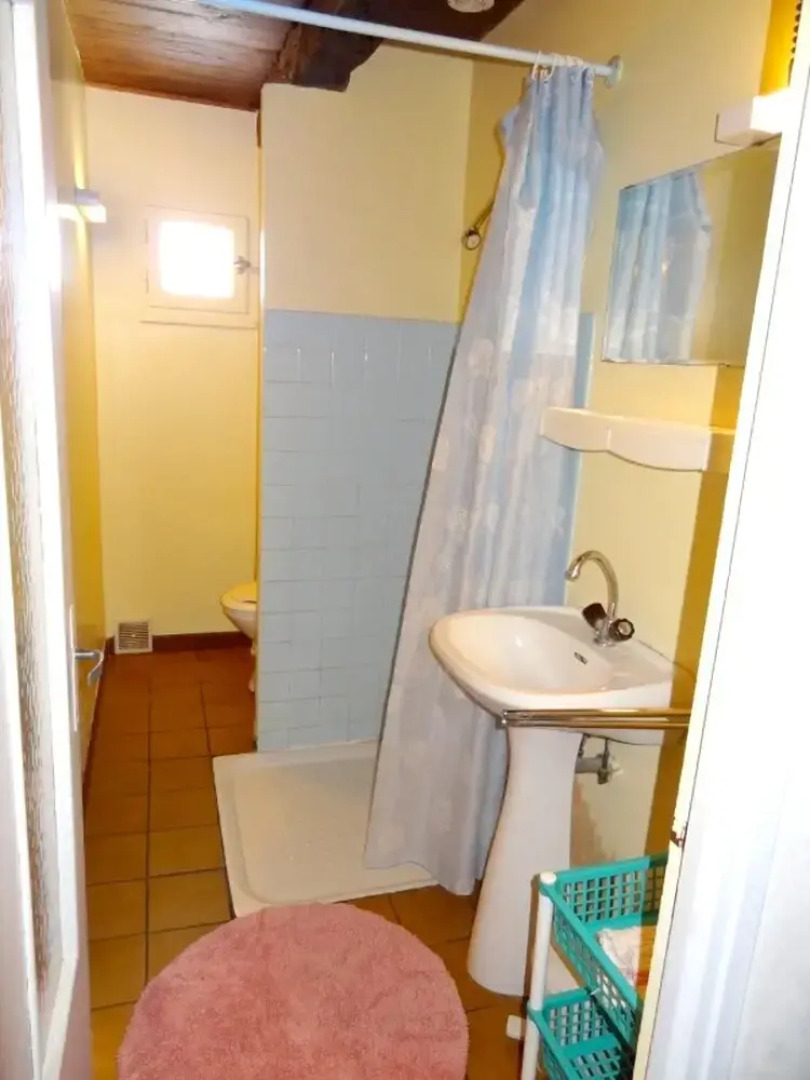 House With one Bedroom in Najac, With Wonderful Mountain View and Furnished Garden - 7 km From the Beach