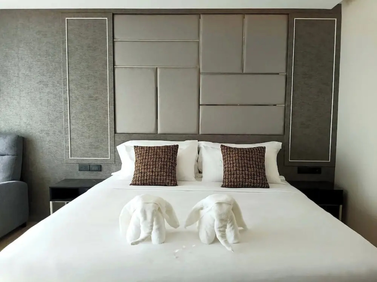 The 9 Residence Hotel