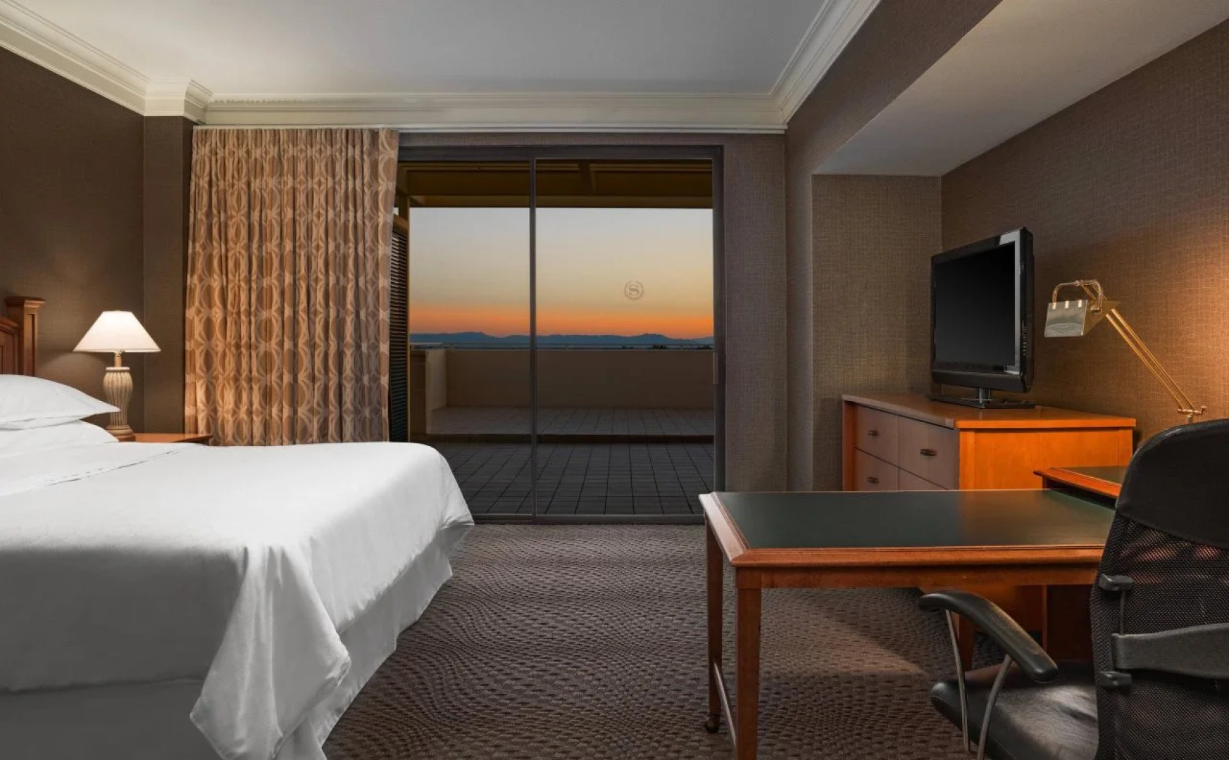 Sheraton Crescent Hotel