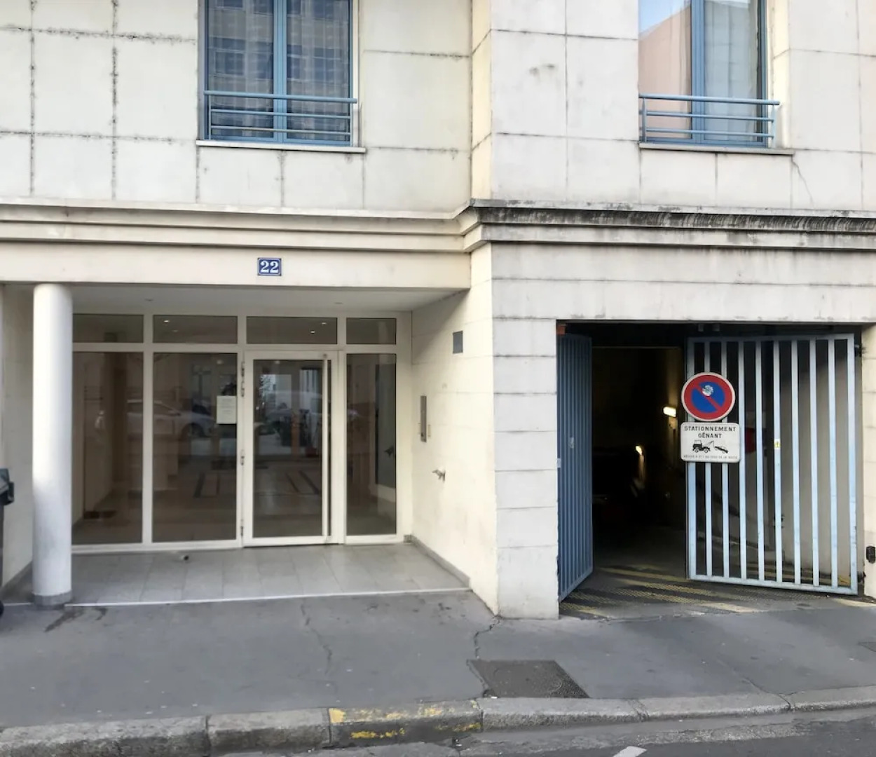 Studio calme proche gare avec parking