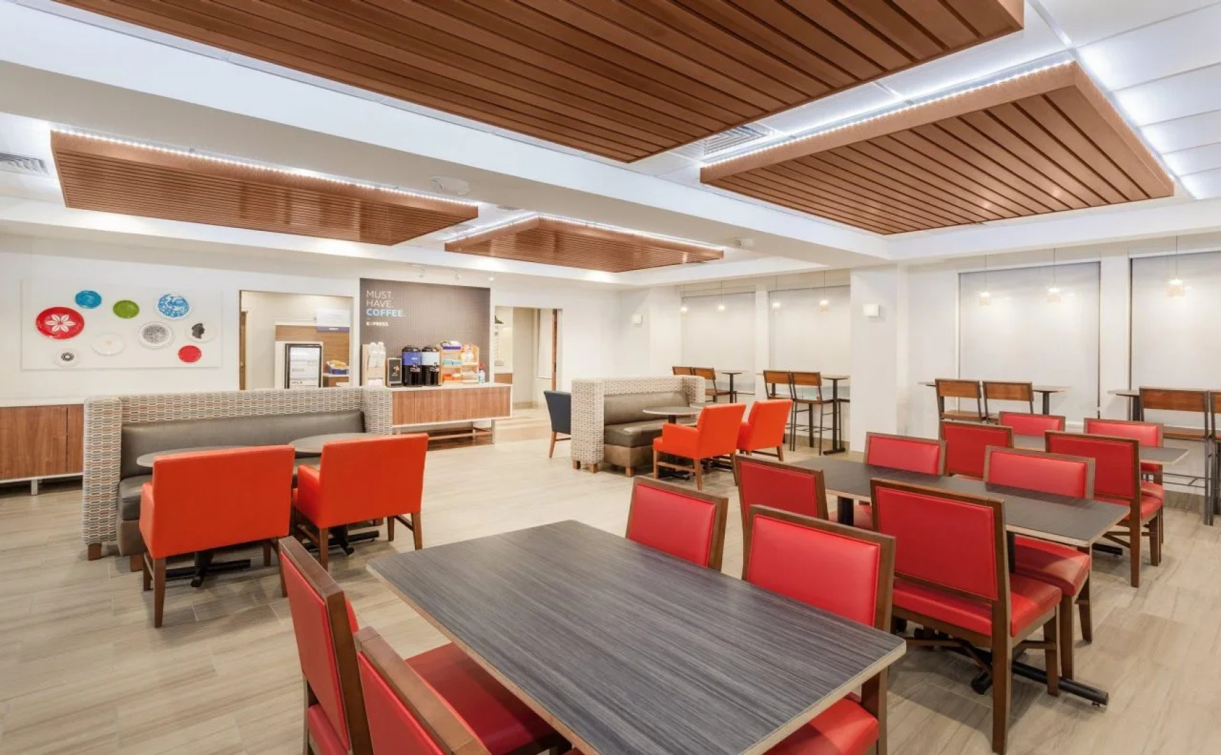 Holiday Inn Express Hotel & Suites Providence-Woonsocket by IHG