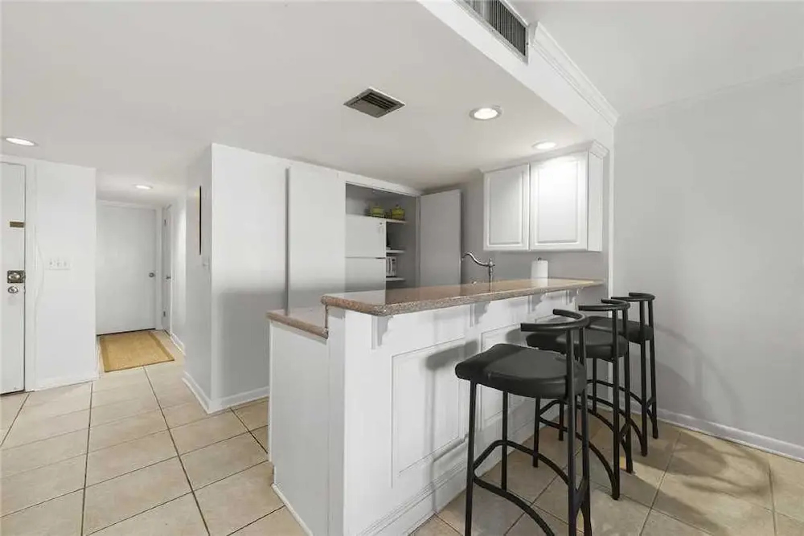 Surf Villa 626 - One Bedroom Condo