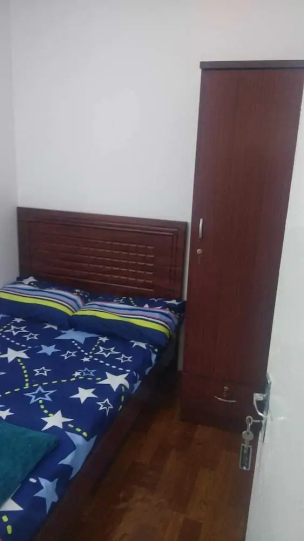 Private Couple room near Burdubai
