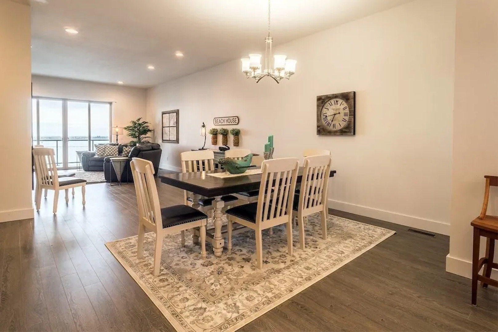 Seagate: Starboard~coos Bay~premiere Property