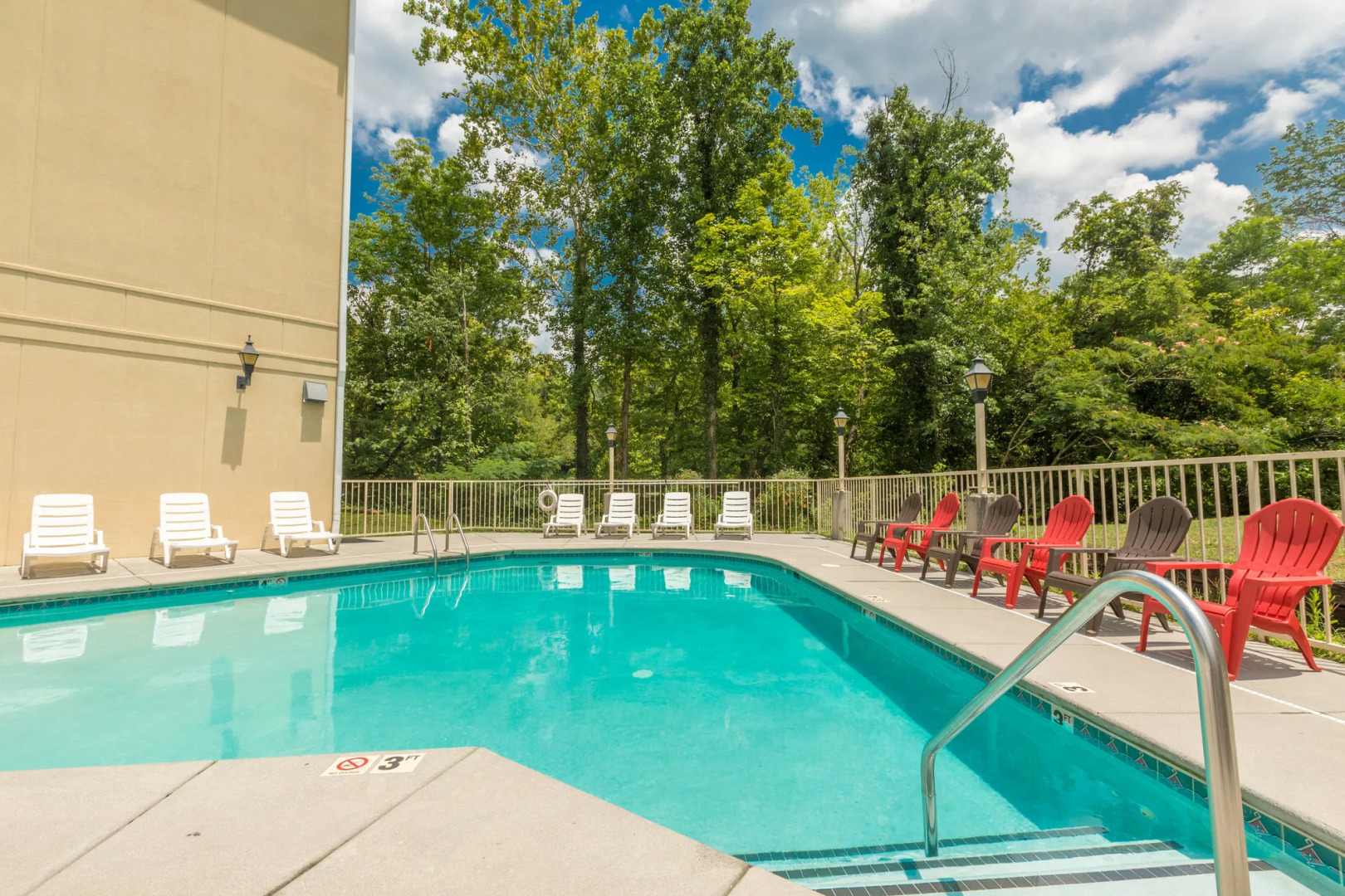 Twin Mountain Inn & Suites