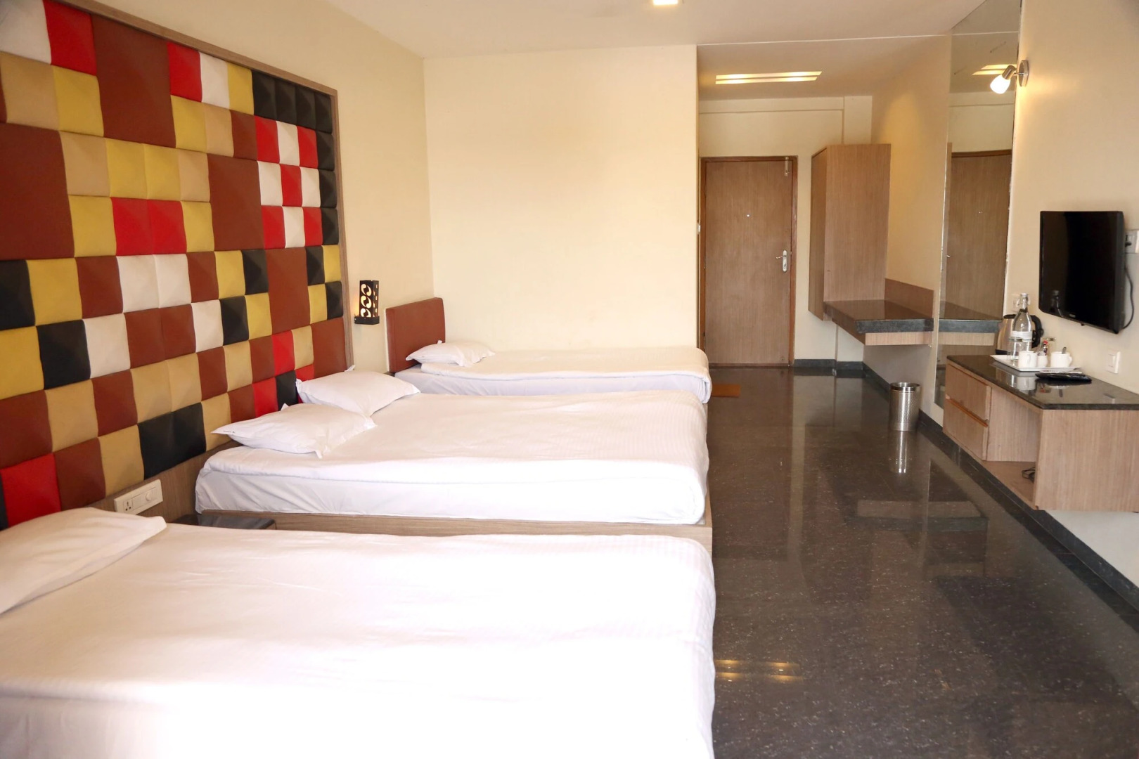 Отель Aurangabad Gymkhana Club