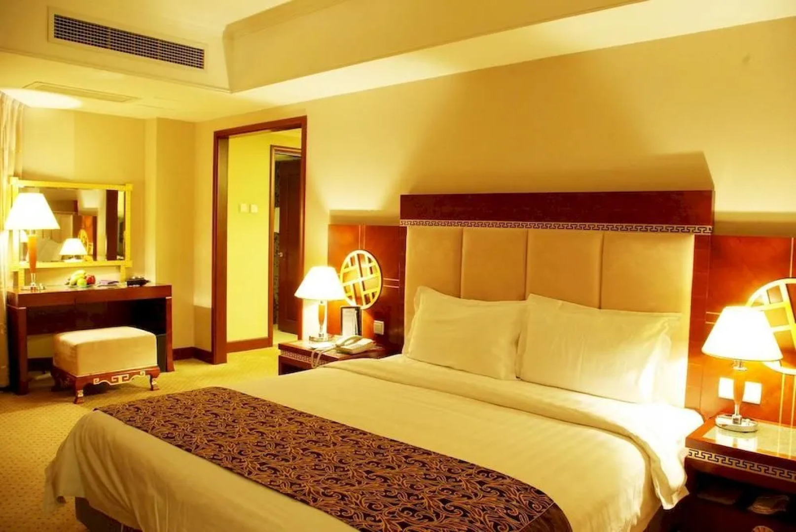 Atour Hotel Yinchuan Drum Tower