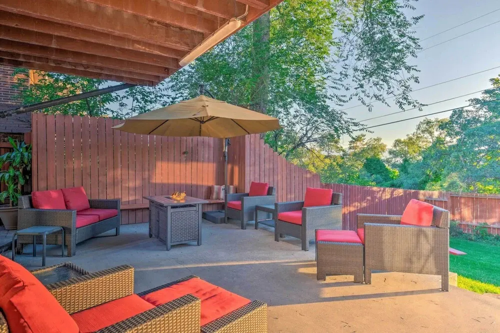 Roomy Salt Lake City Apt With Movie/game Room