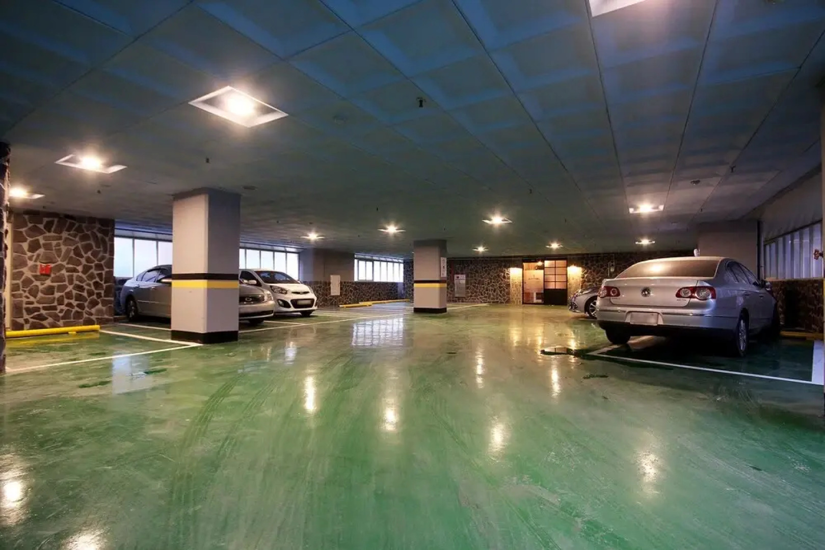 Daegu Dongdaegu Station London Boutique