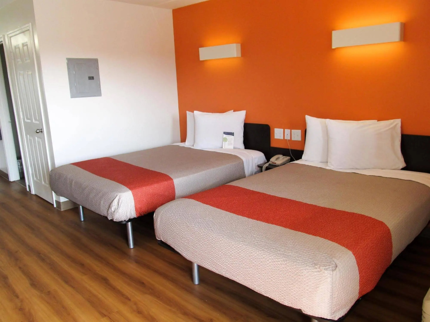 Motel 6 Greenville, SC