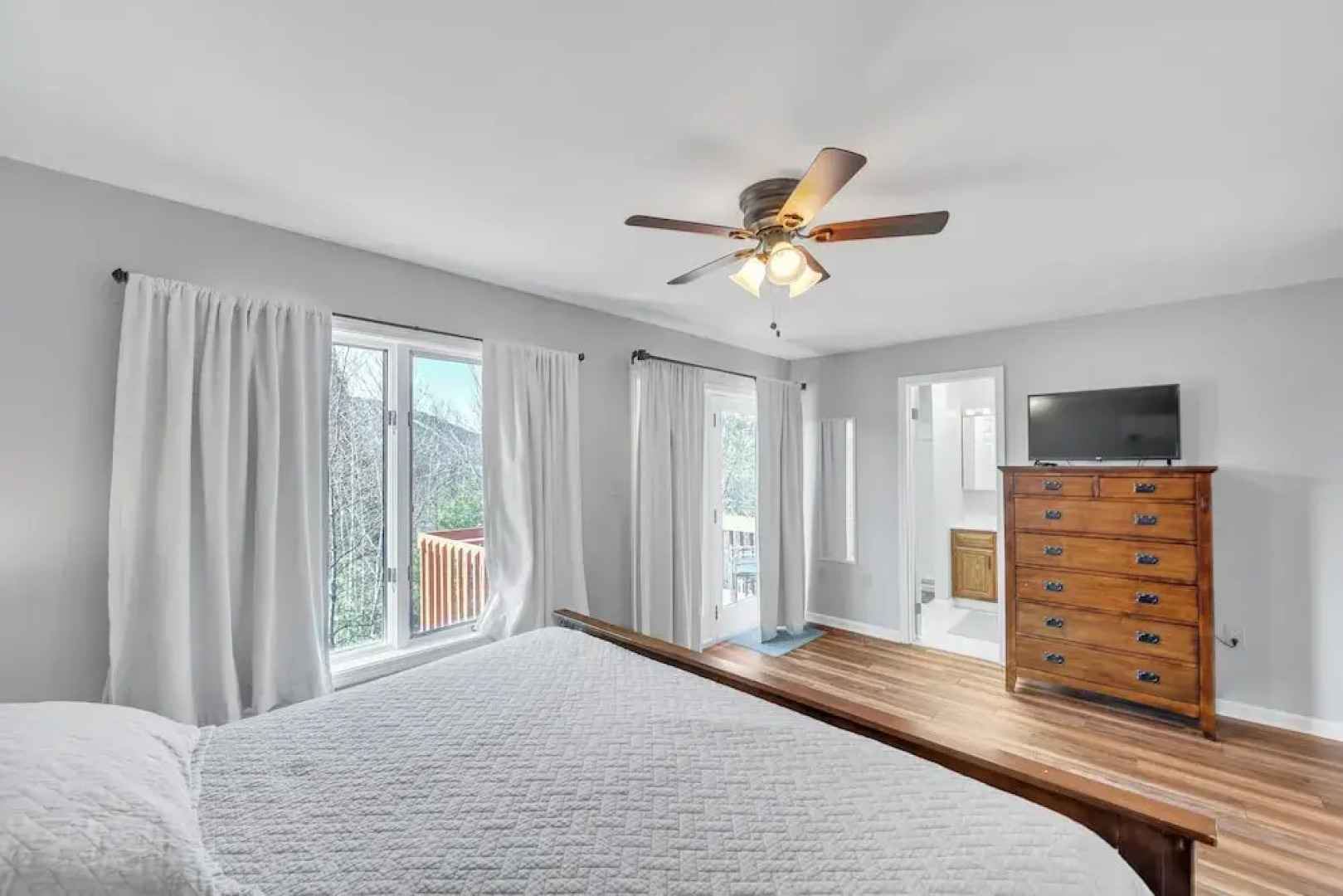 Upper Sleighride 25l - Wrap-around Deck End Unit 3 Bedroom Townhouse by The Summit at Gore Mountain