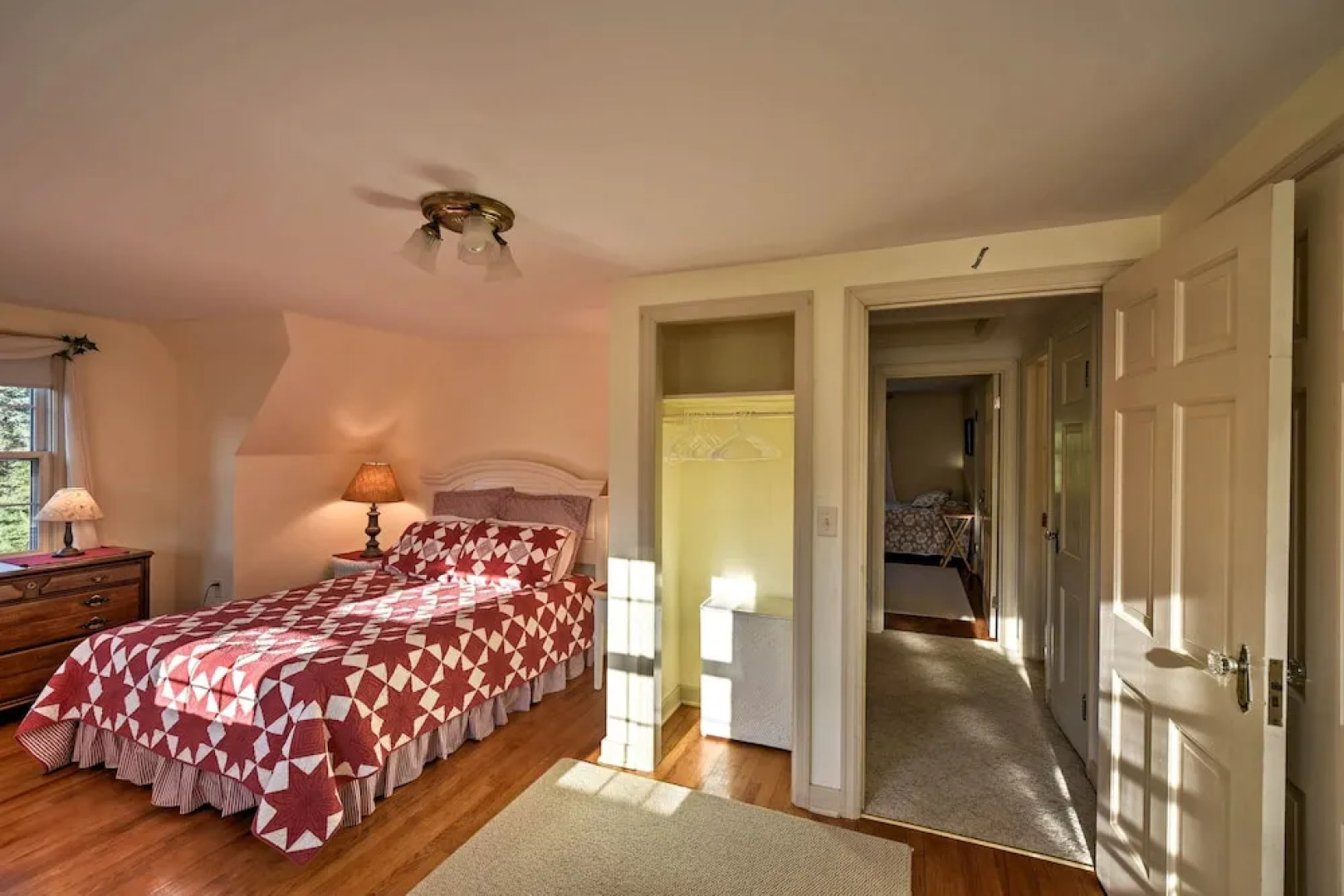 Family-friendly Fish Creek 'cape House' w/ Deck!