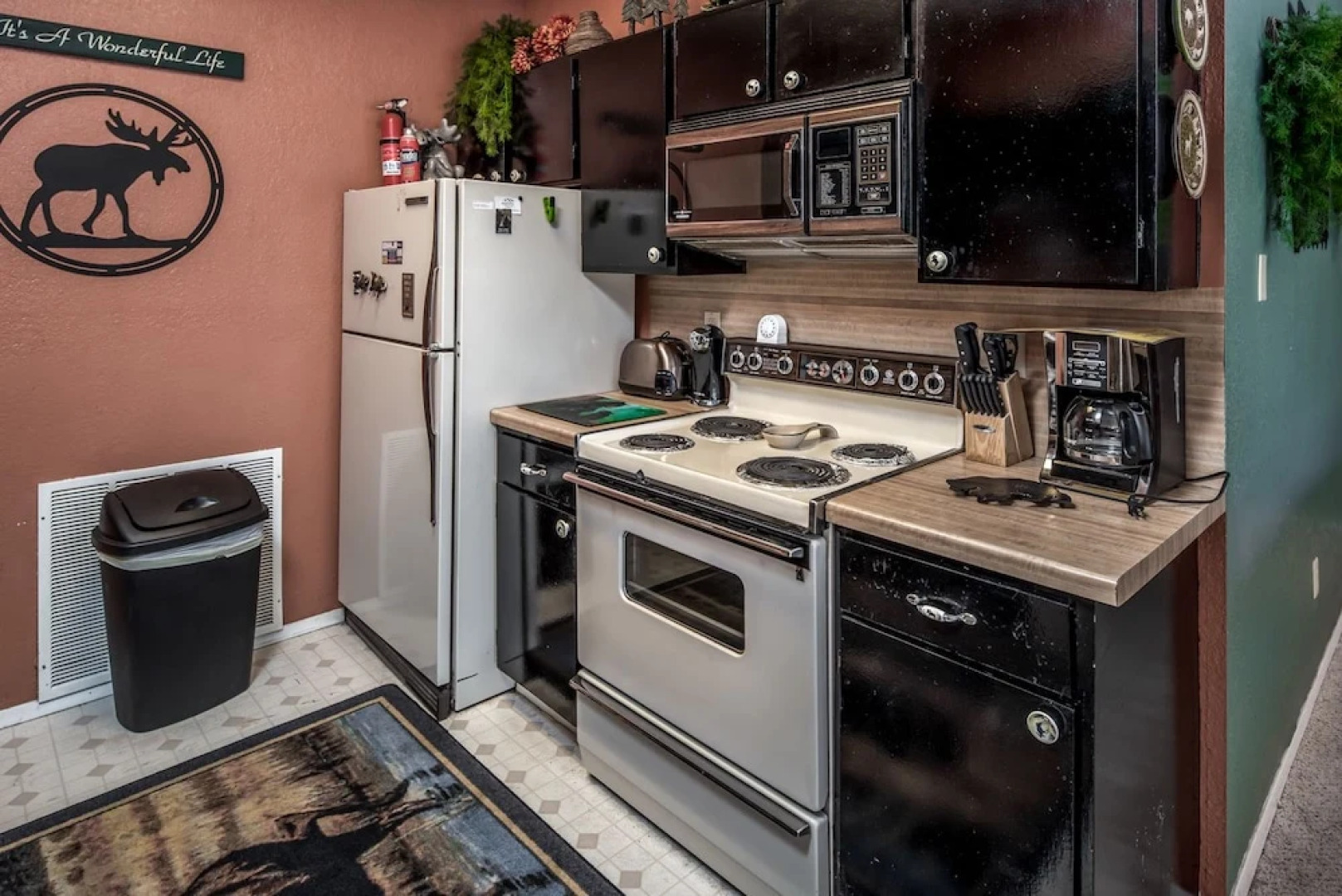 MOOSE3 - Three Bedroom Townhome