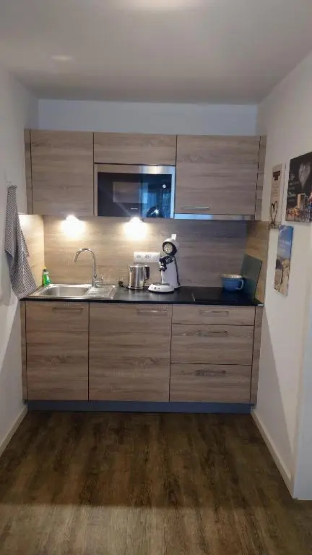 Maurers Schlierseetraum 6, Studio 455 mit 42 qm neu renoviert, Erdgeschoss mit eingezäunter Terrasse in ruhiger Lage am Kirchbichlweg 8