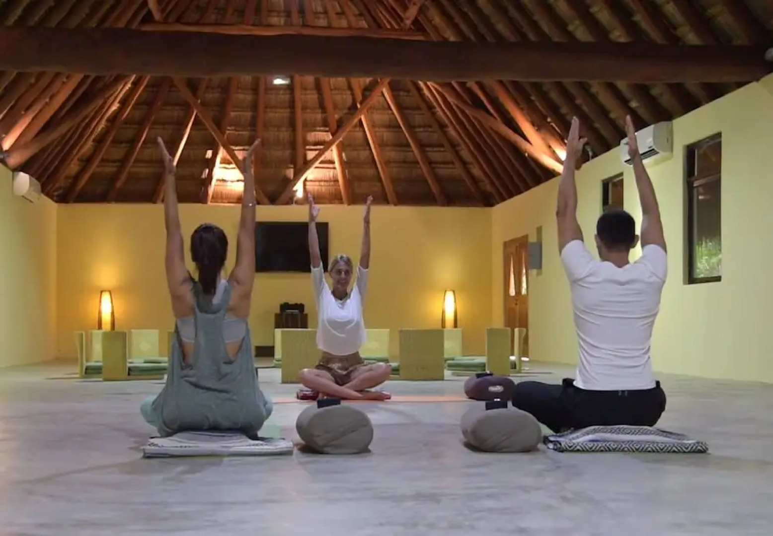 Raíces del Cielo Oasis Holístico