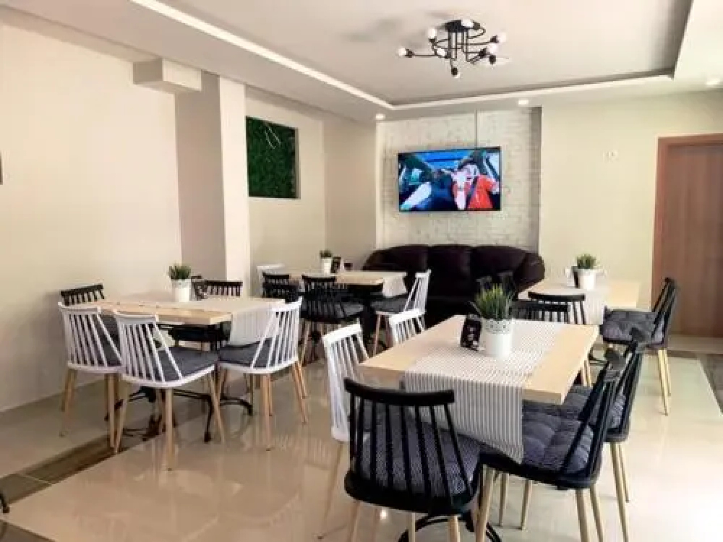 Hotel Jaki