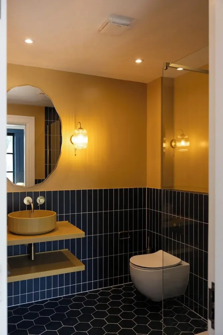 Thames Mansion - River View