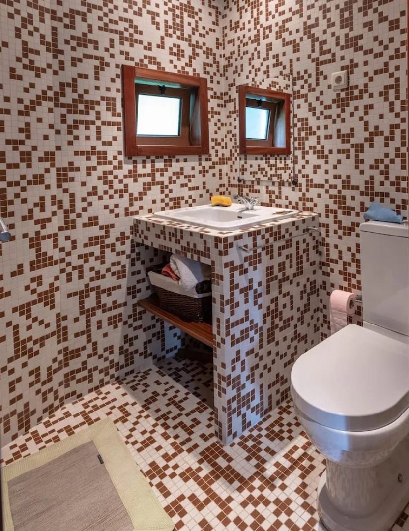 Villa With 7 Bedrooms in Mentrestido, With Private Pool, Enclosed Gard