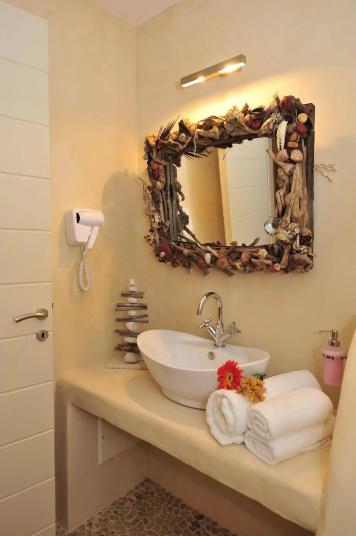 Villa Isabella Studios & Suites