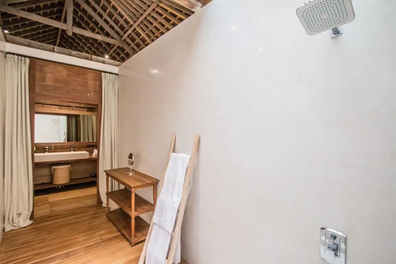 Marika Sawah Villas-6Bedroom Private Pool