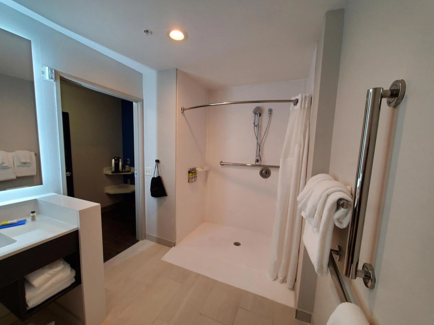 Holiday Inn Express & Suites Harrisburg S - Mechanicsburg by IHG