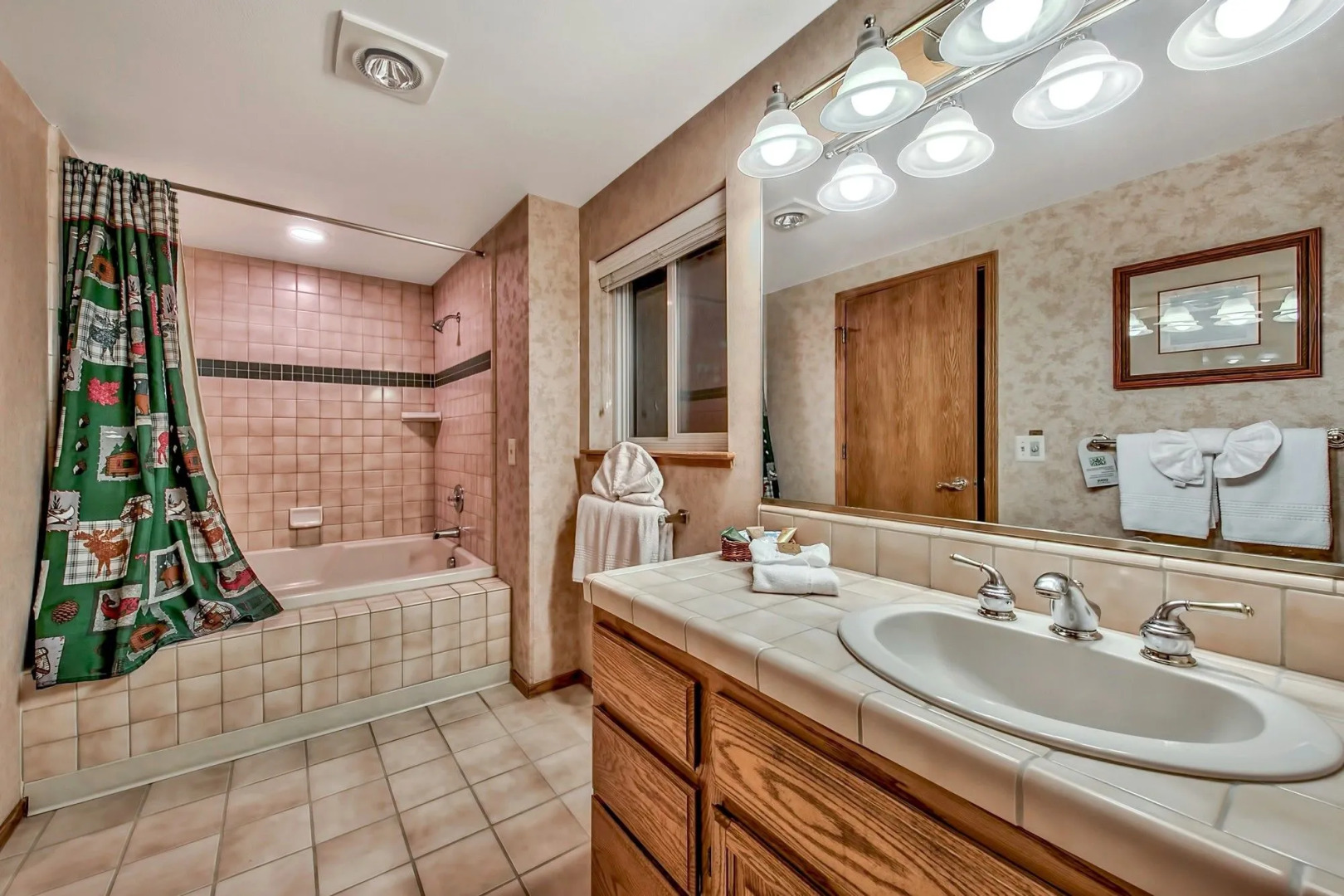 Tahoe Beach & Ski Club