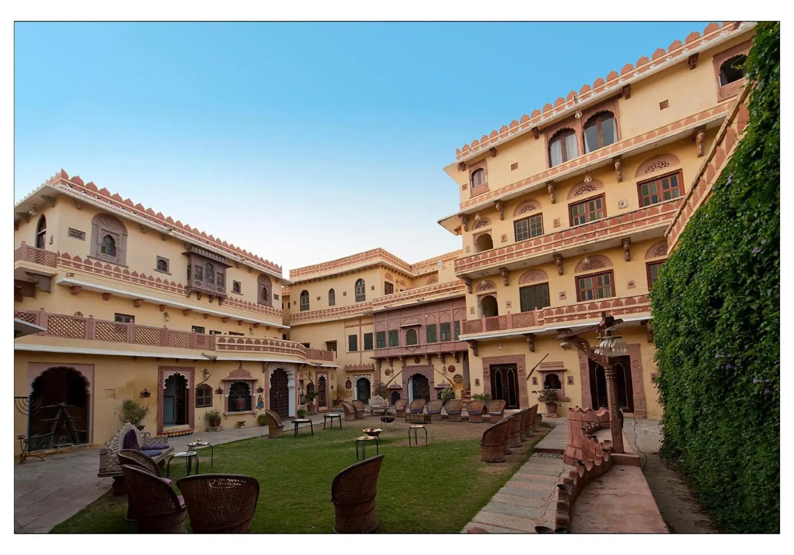 Ravla Bhenswara Hotel