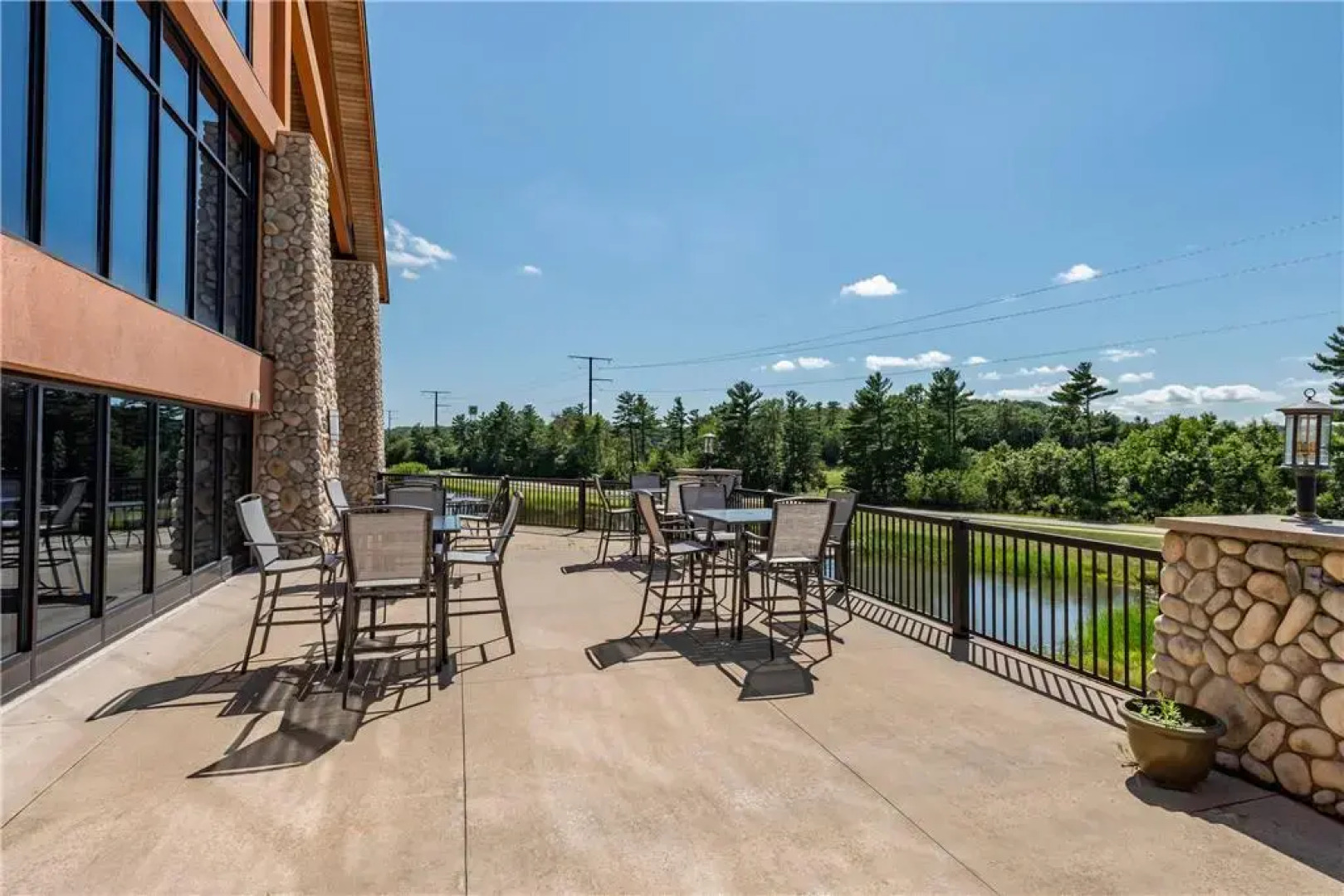 Three Bears Waterpark Resort Near Tomah, Ascend Collection Hotel