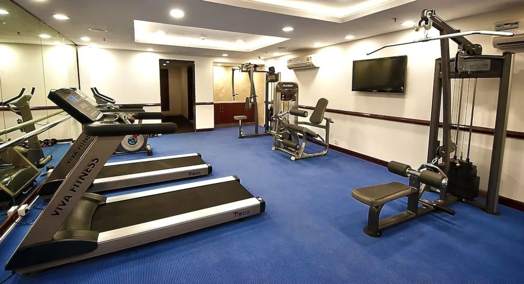 The Golden Plaza Hotel & Spa