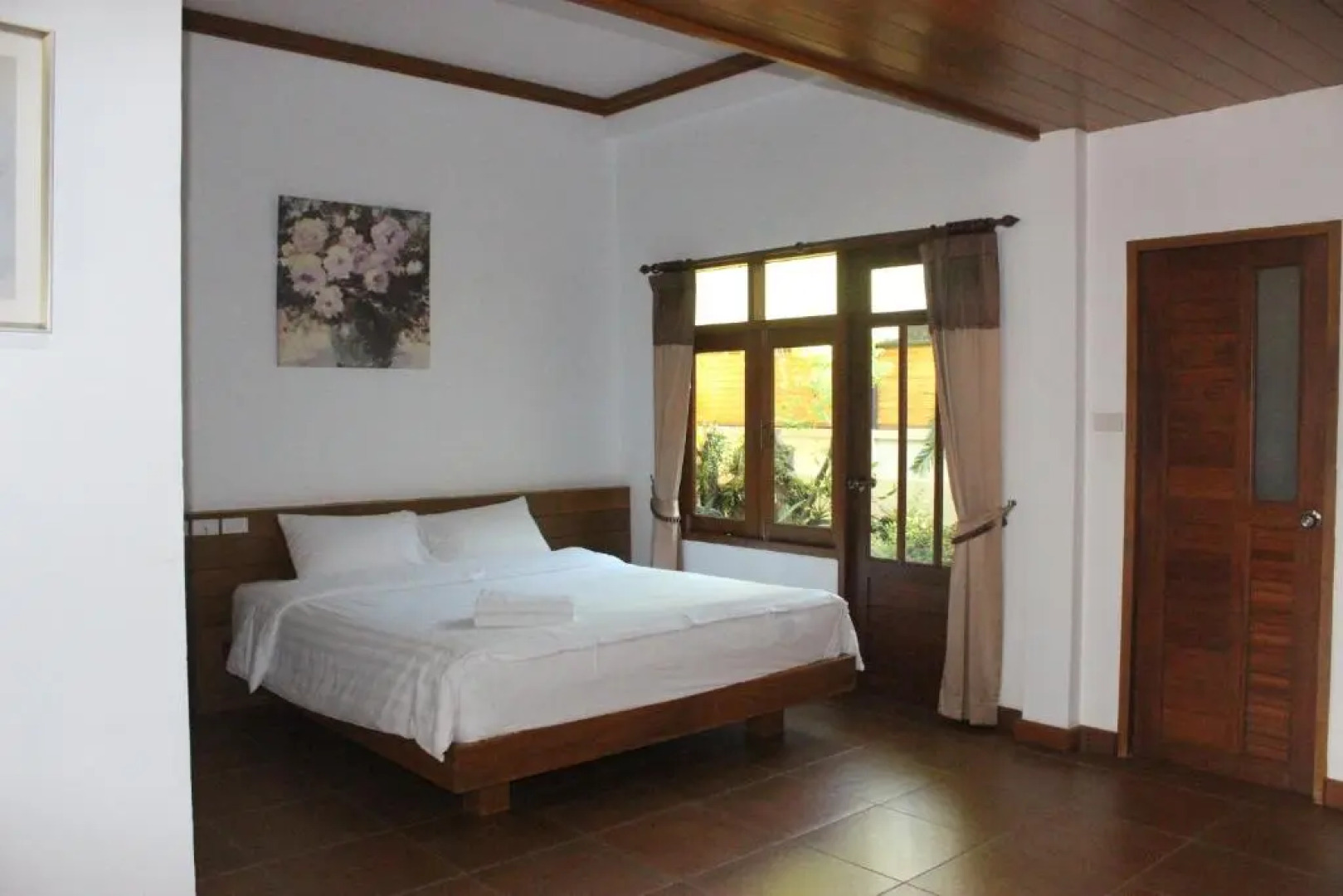 Tree Home Plus Home Stay