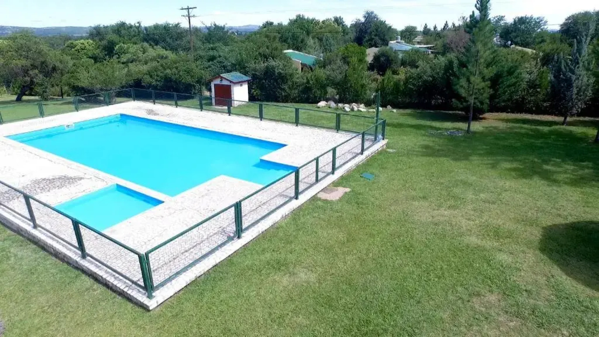 Las Cortaderas Cabanas De Tronco