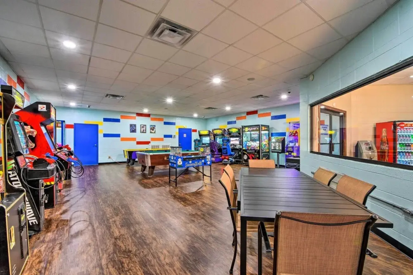 Deck & Private Hot Tub: Cabin in Ellijay!