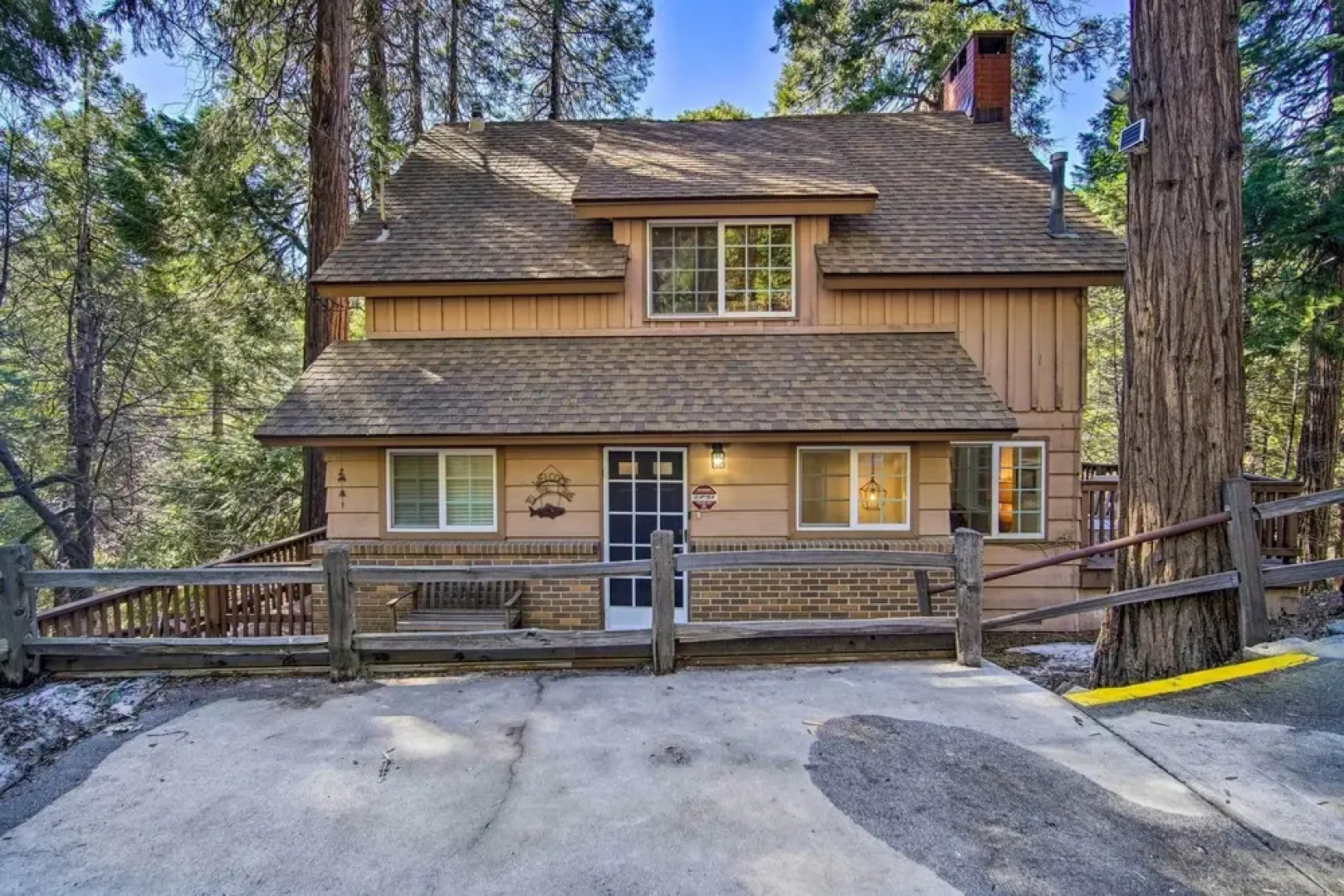 Stunning Getaway in Lake Arrowhead!
