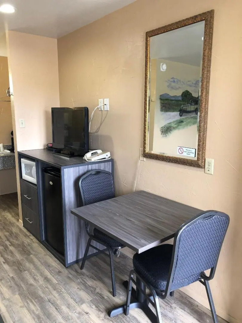 Americas Best Value Inn The Legends Inn