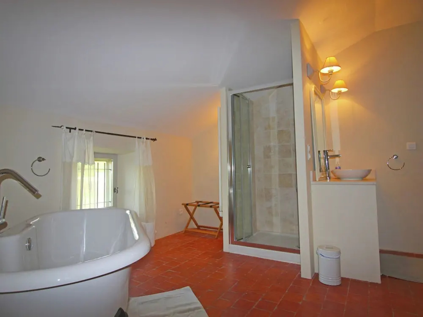 Mountain Villa in Carpentras With Pool & Majestic Views