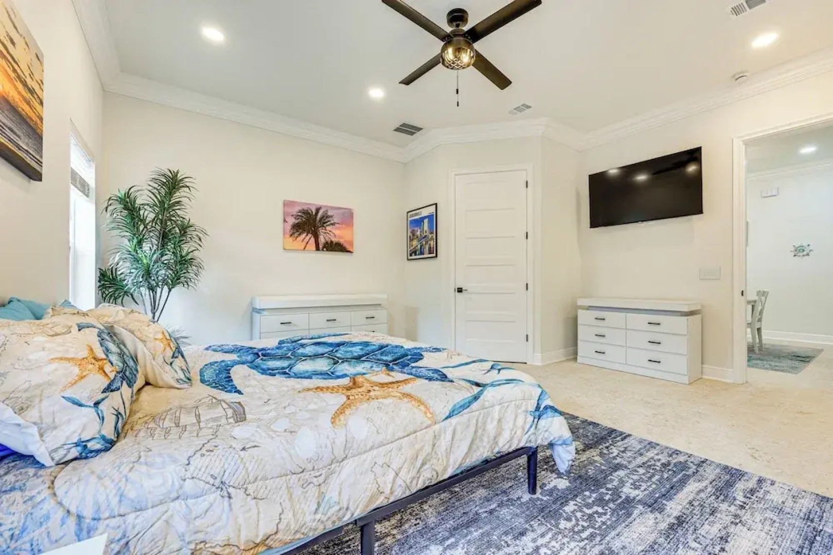 'the Blue Oasis' Jax Beach Gem w/ Coastal Charm!