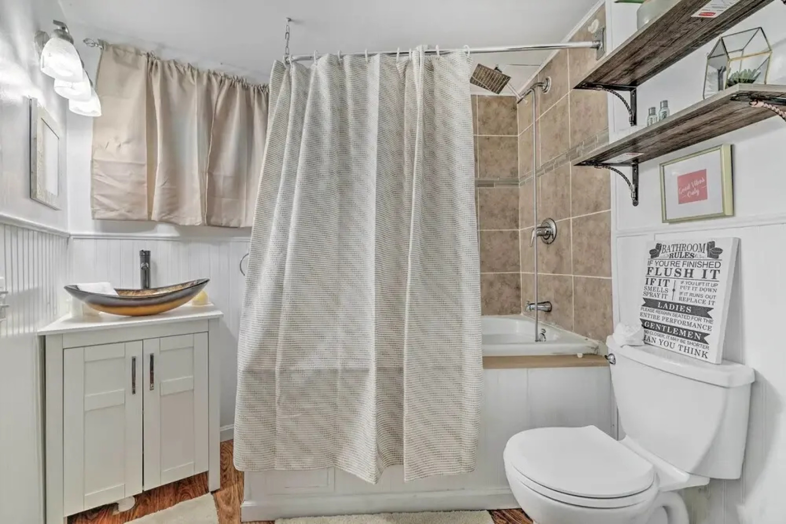 ~ 14 Mi to Skiing: Tobyhanna Gem w/ Fire Pit!