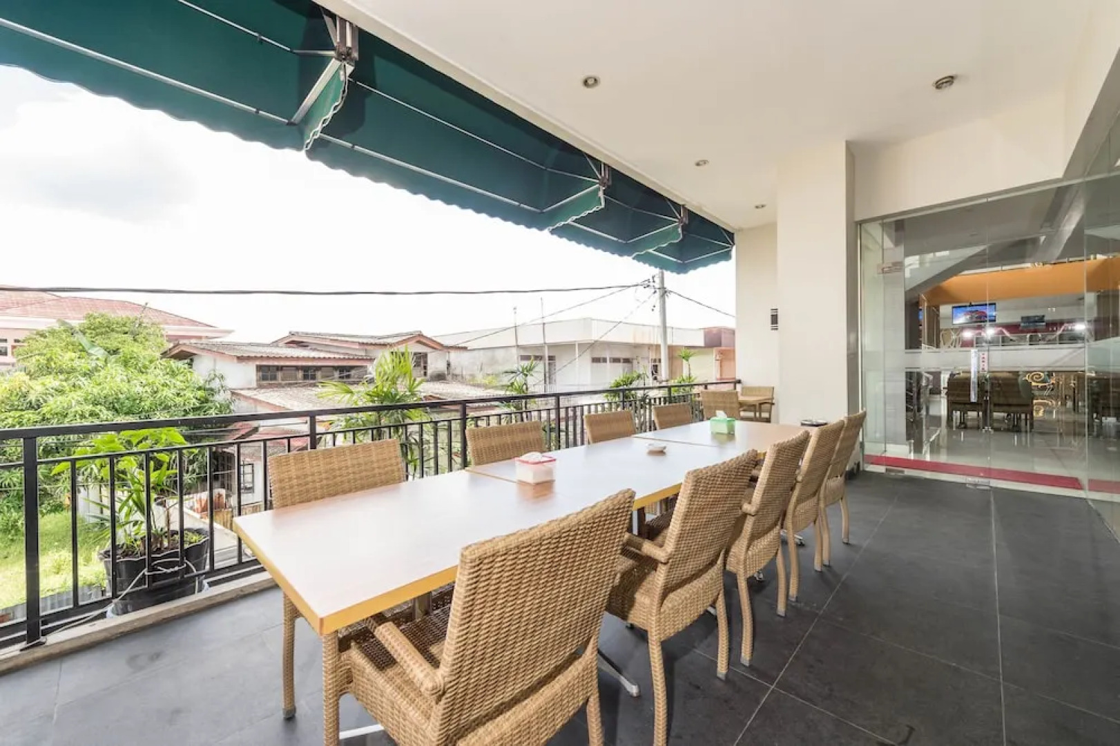 Airy Tengah Merdeka Barat 428 Pontianak