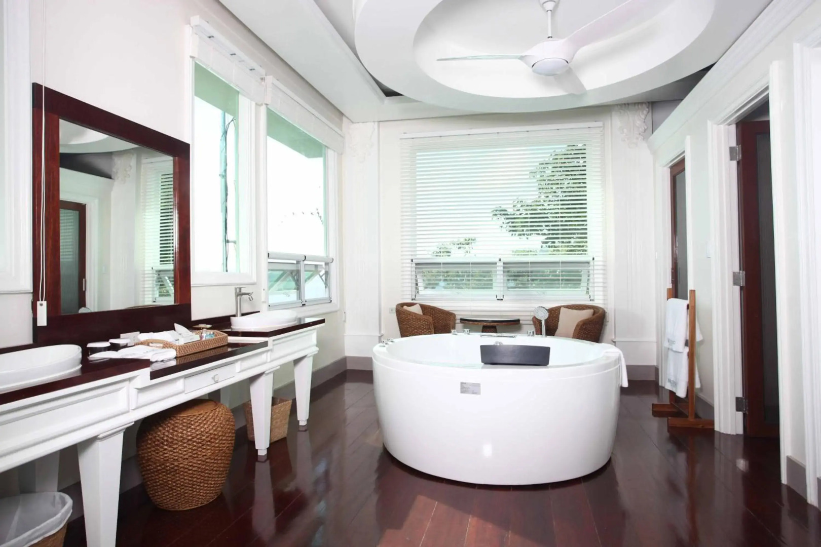 Matinloc Island Resort