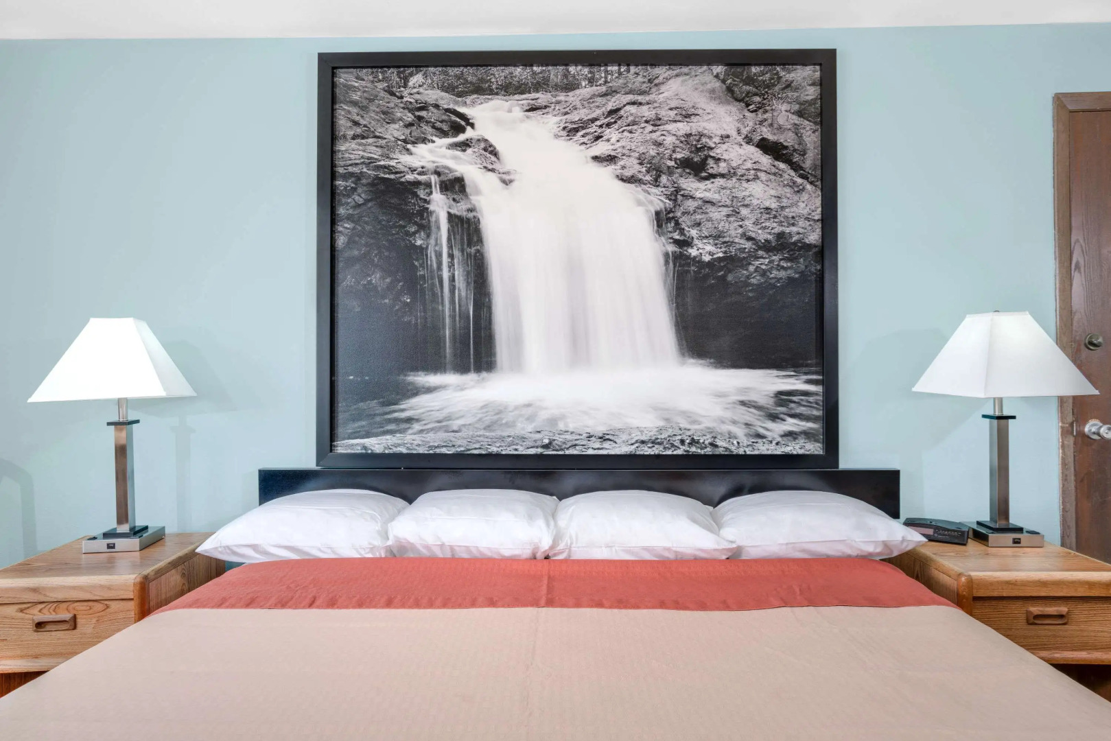 Super 8 by Wyndham Tomah Wisconsin