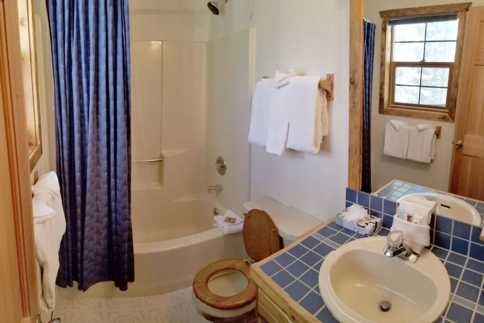 Rocky Ridge Chalet By Peak Property