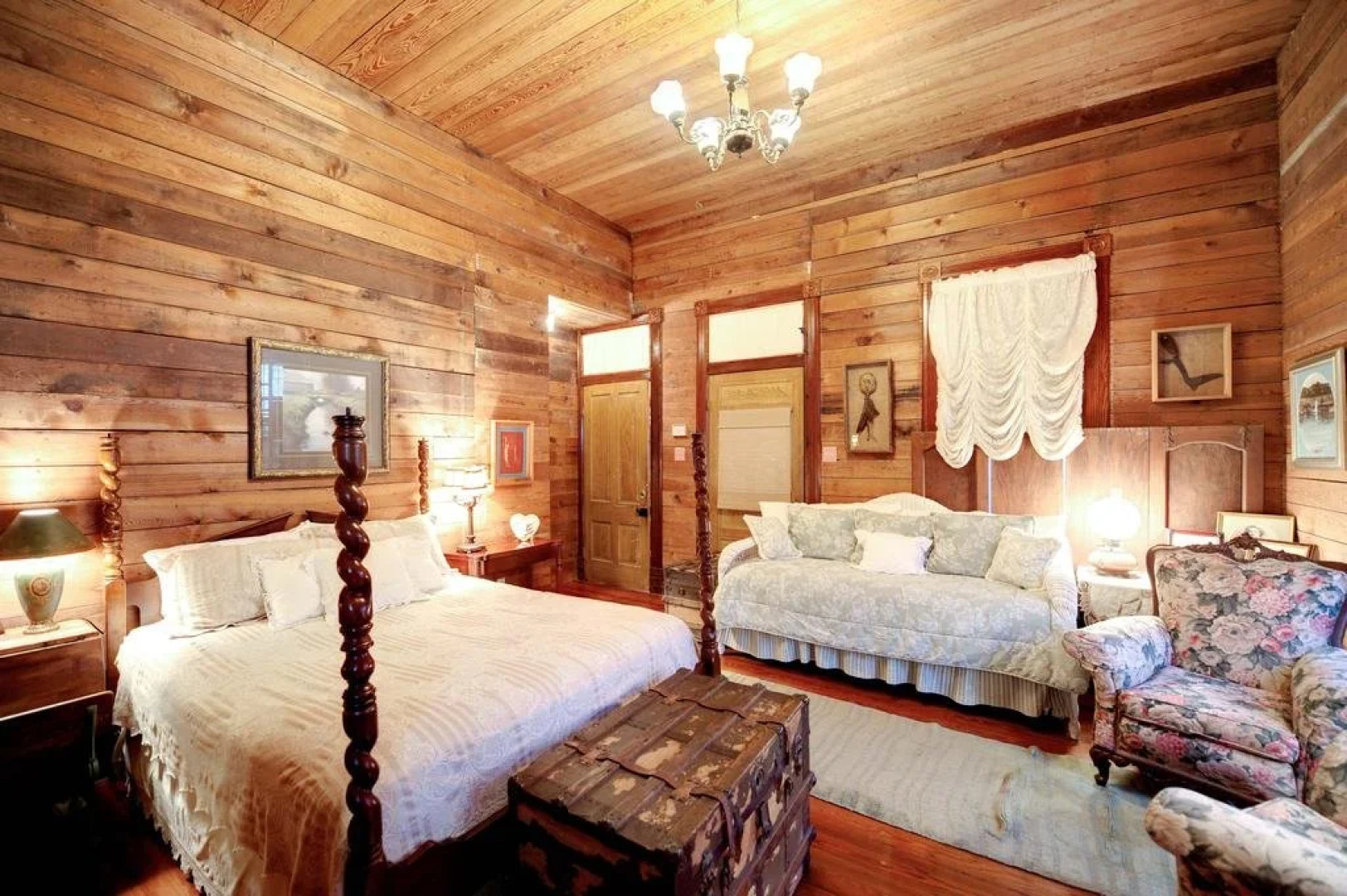 Antoinettes Cottage Bed and Breakfast