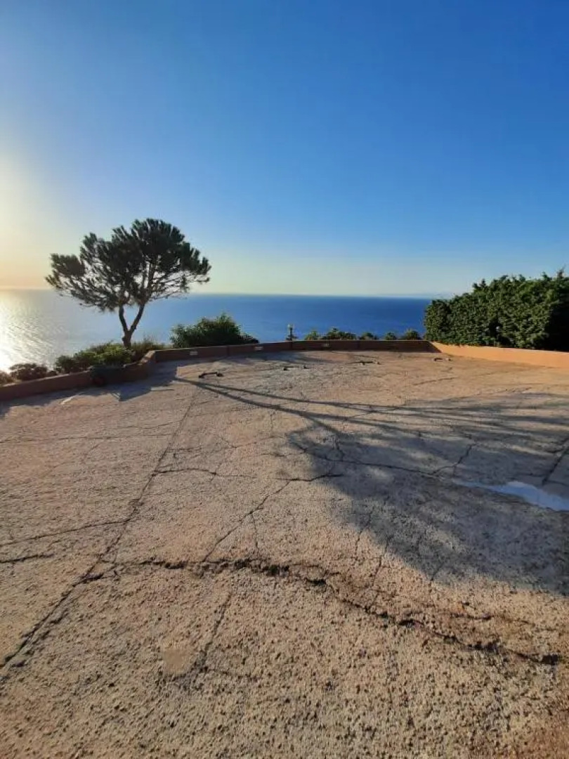 Villino con stupenda vista mare