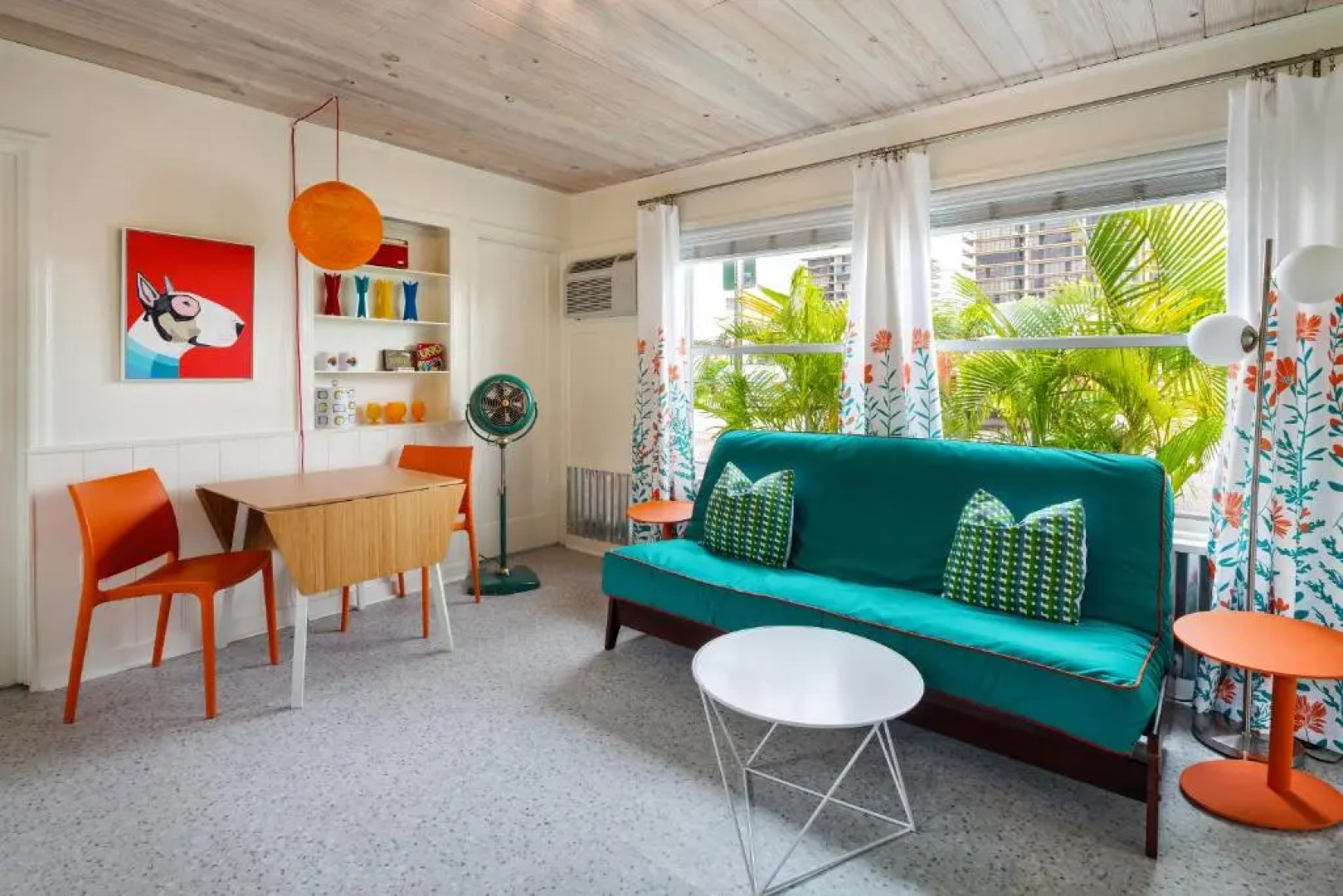 Sunset Inn & Cottages