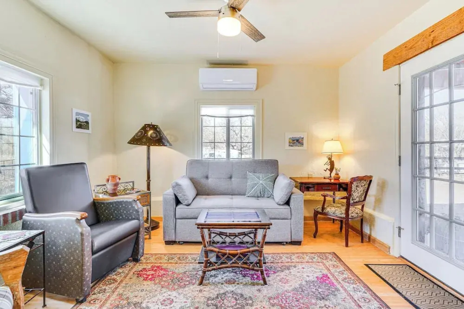 Peaceful & Historic Home in Patagonia!